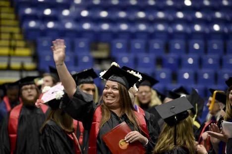 Record number of students graduate from RACC